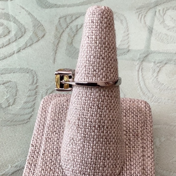 925 sterling silver band with lovely yellow citrine square faceted stone - Picture 2 of 6